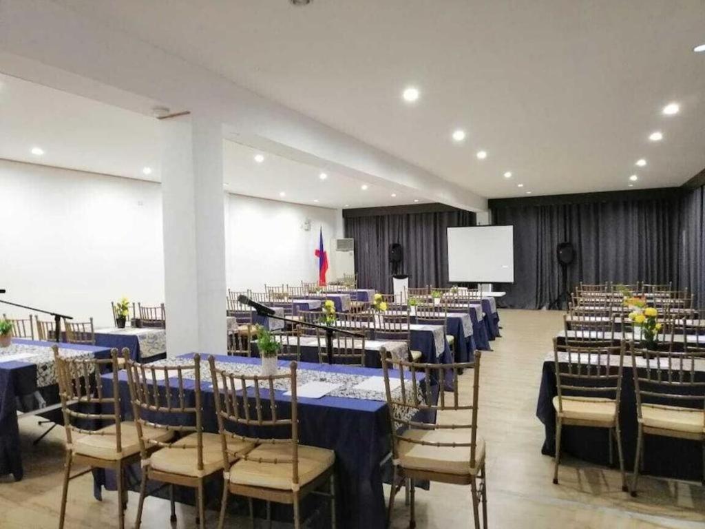 Whitewoods Convention And Leisure Hotel Silang Exterior photo